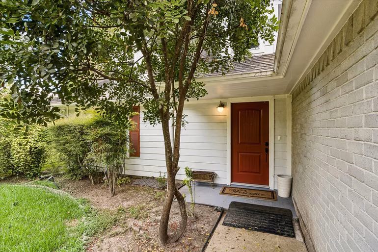 Photo 5 of 910 Country Place Blvd, Pearland, TX