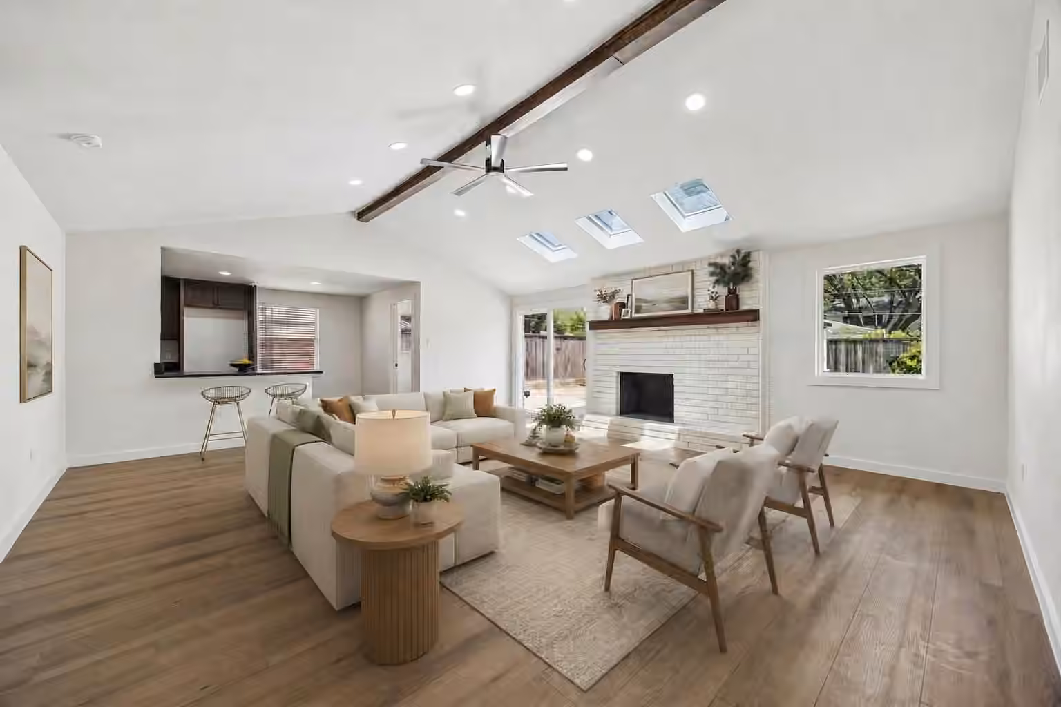 Photo 6 of 10618 Wickersham Lane, Houston, TX