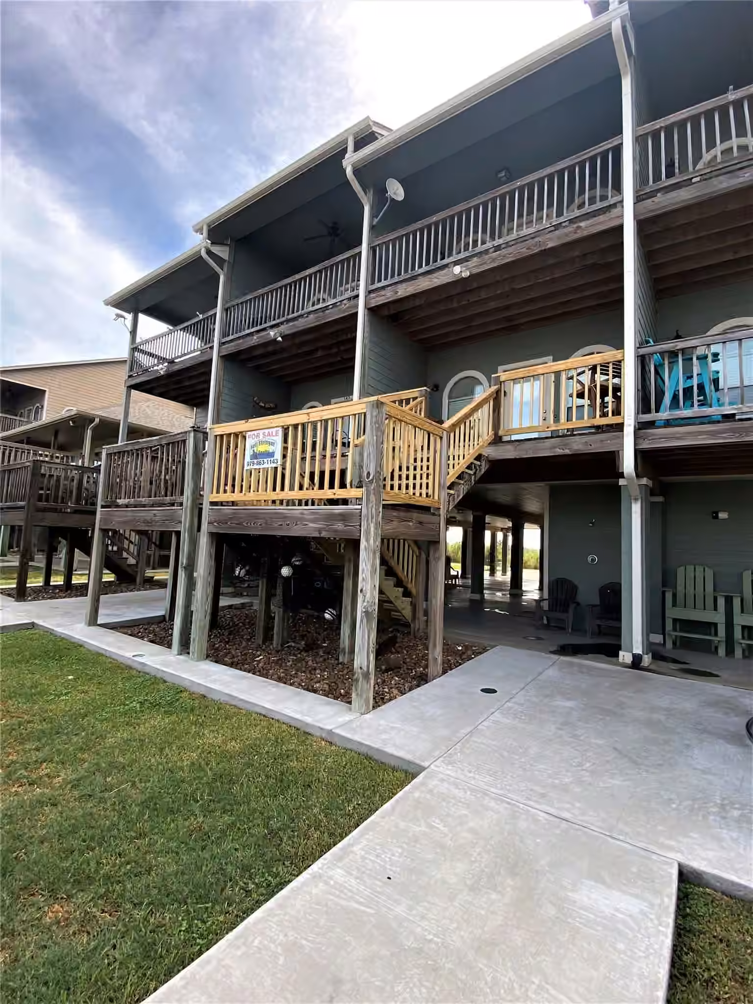 Photo 3 of 143 Boat Slip Road, Matagorda, TX