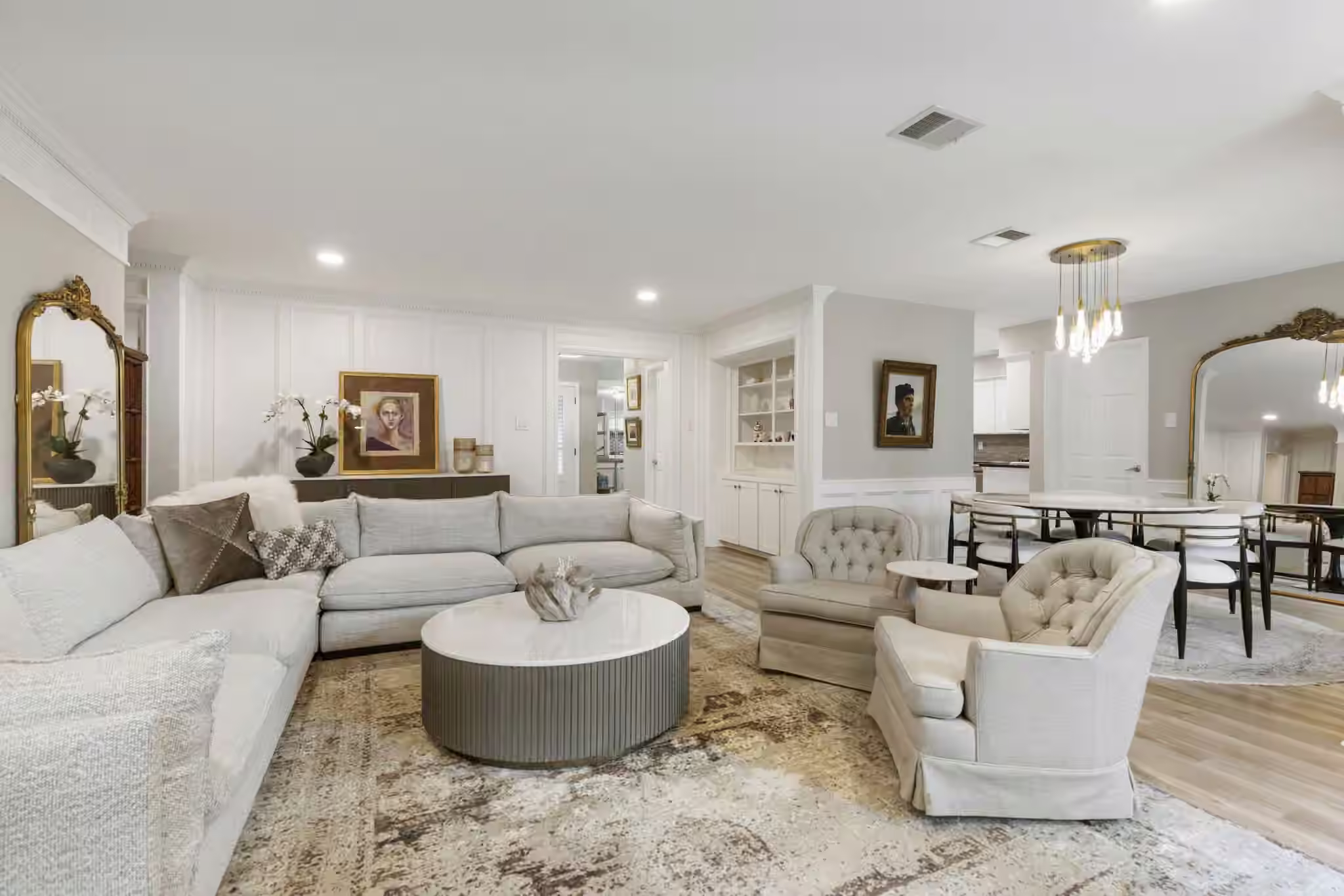 Photo 4 of 21 Wakerobin Court, The Woodlands, TX