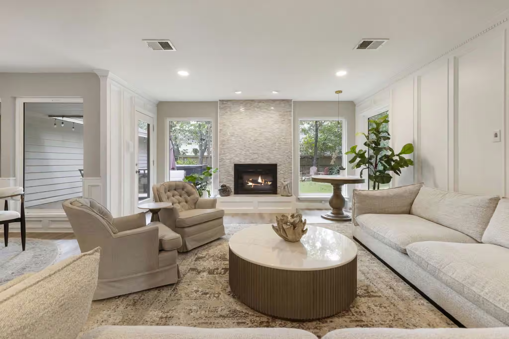 Photo 6 of 21 Wakerobin Court, The Woodlands, TX
