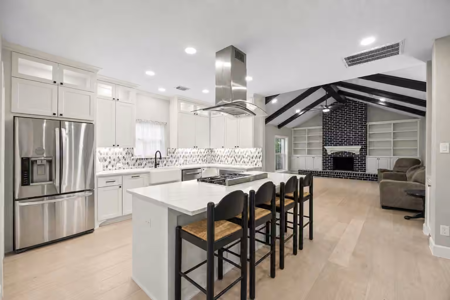Photo 4 of 602 Anchorage Lane, Houston, TX