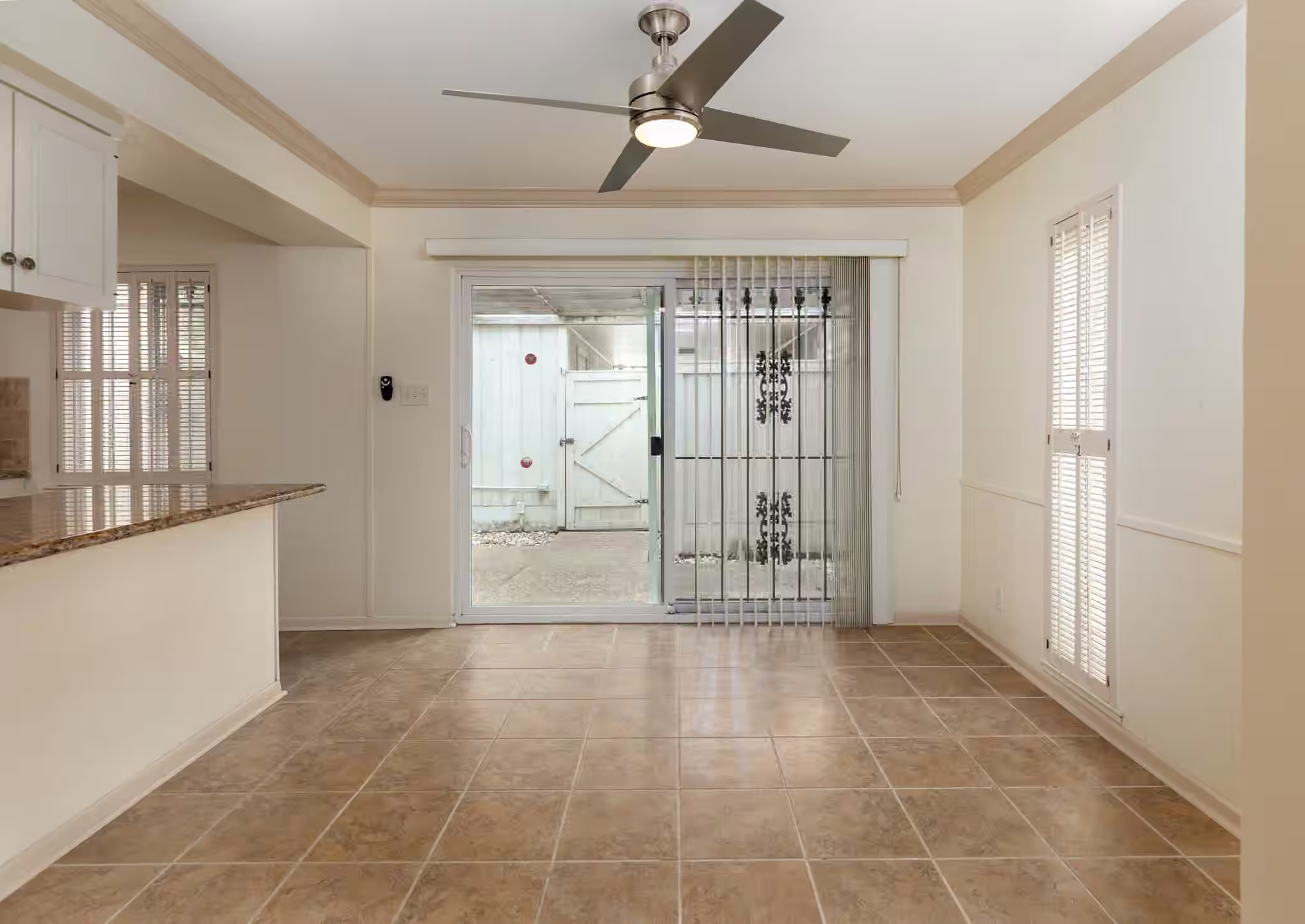 Photo 5 of 6371 Del Monte Dr Drive 72, Houston, TX