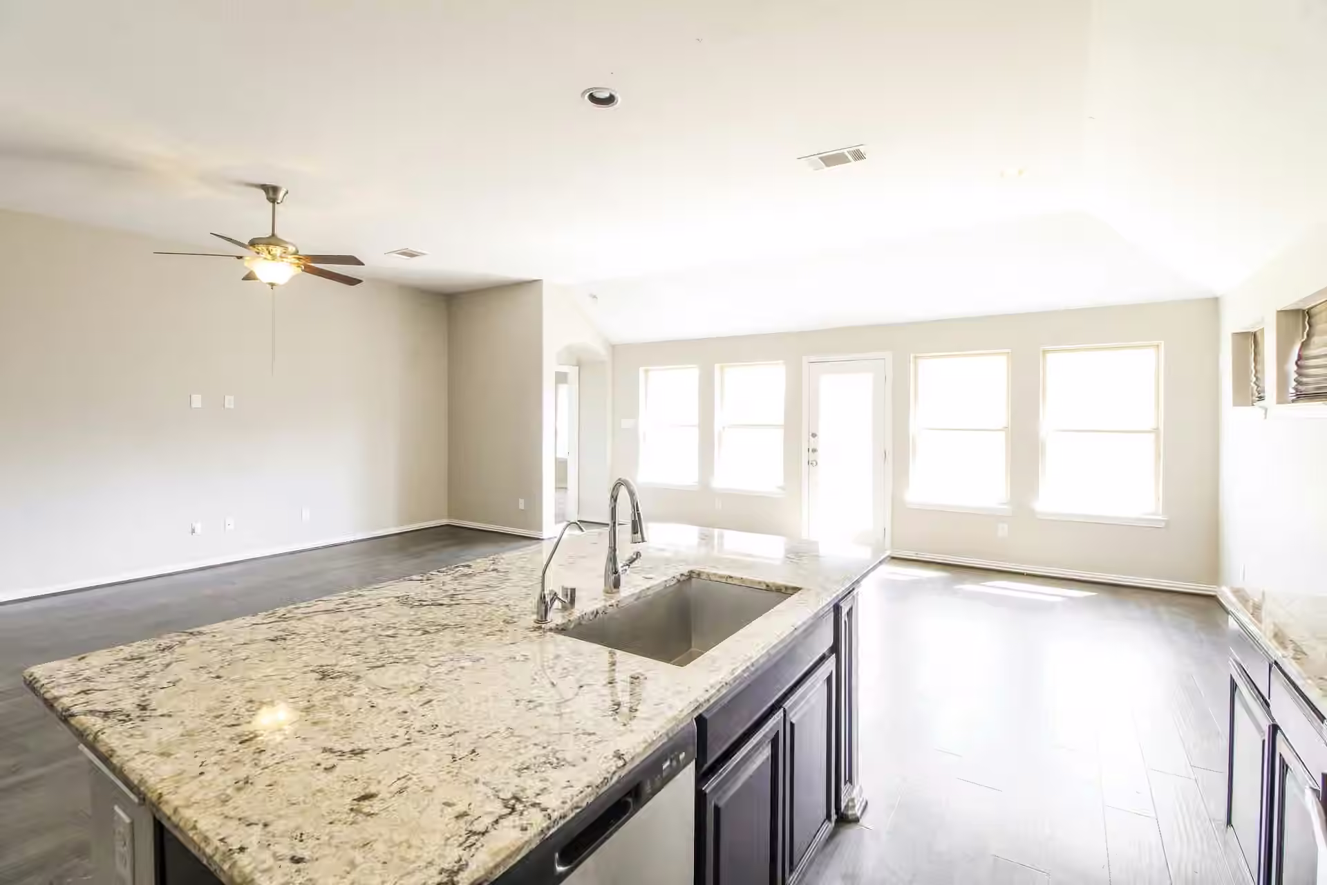 Photo 6 of 12519 Tamaron Drive, Texas City, TX