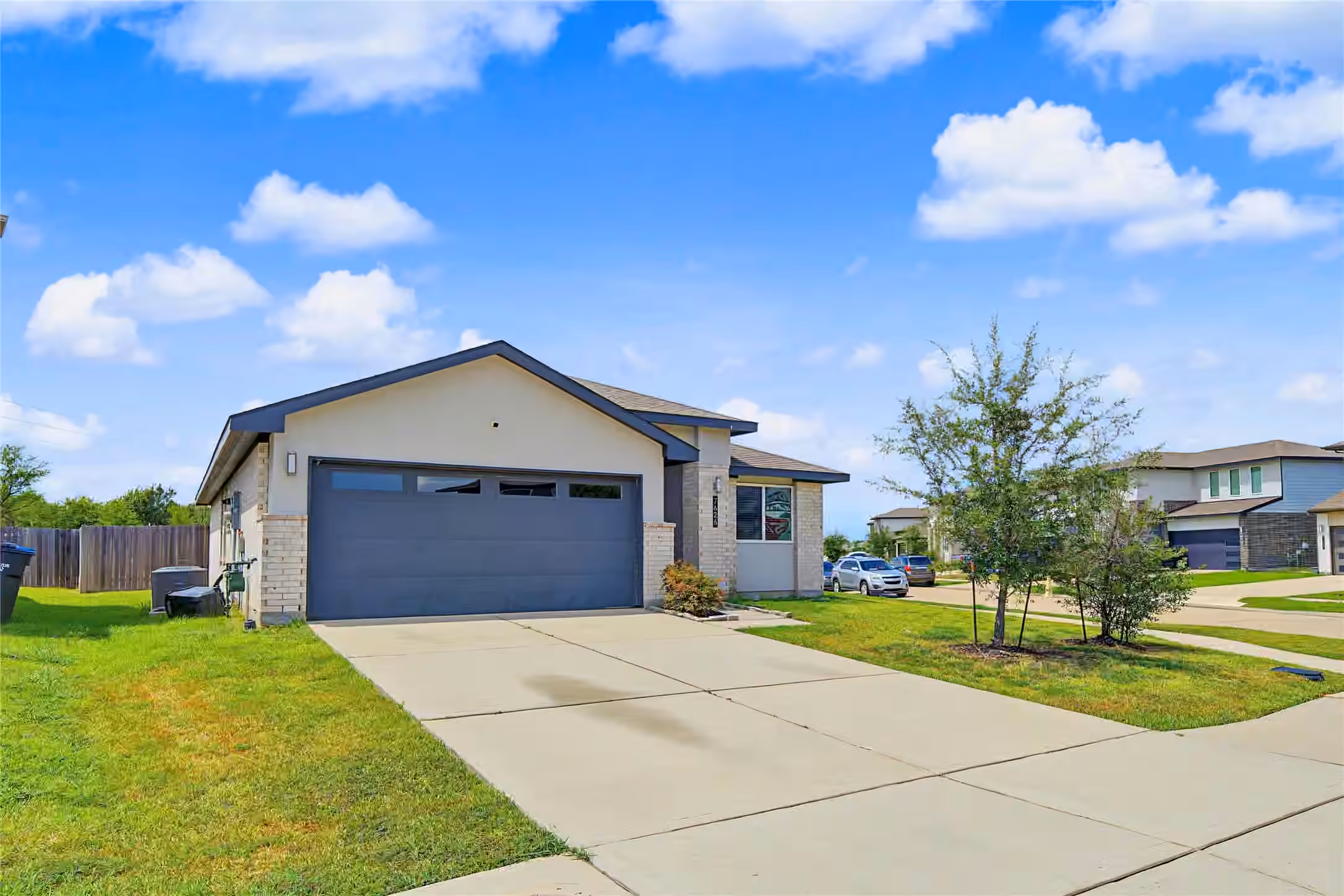 Photo 2 of 7626 Ramsgate Cliff Lane, Richmond, TX