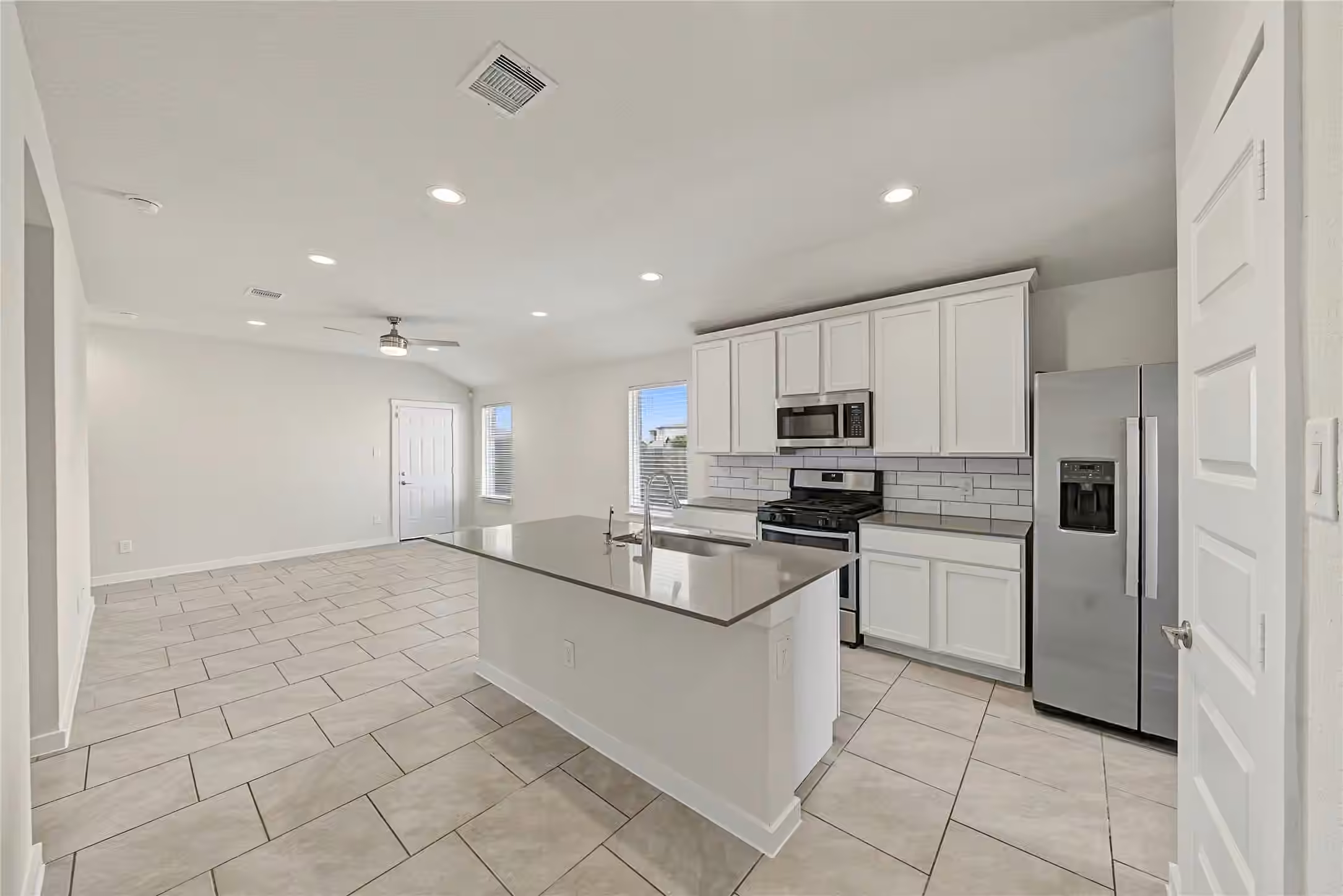 Photo 7 of 7626 Ramsgate Cliff Lane, Richmond, TX