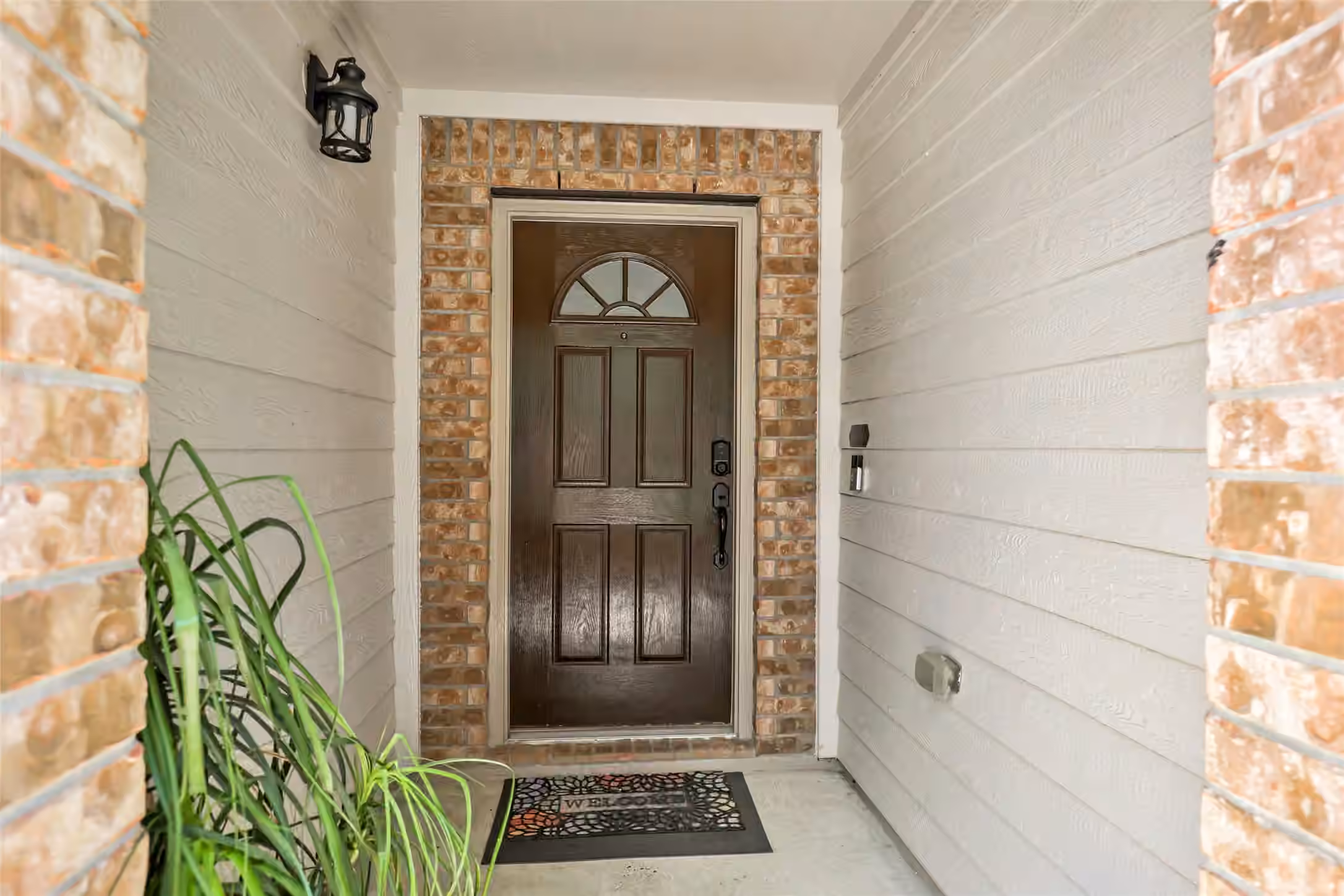 Photo 4 of 2708 Woodspring Acres Drive, Houston, TX