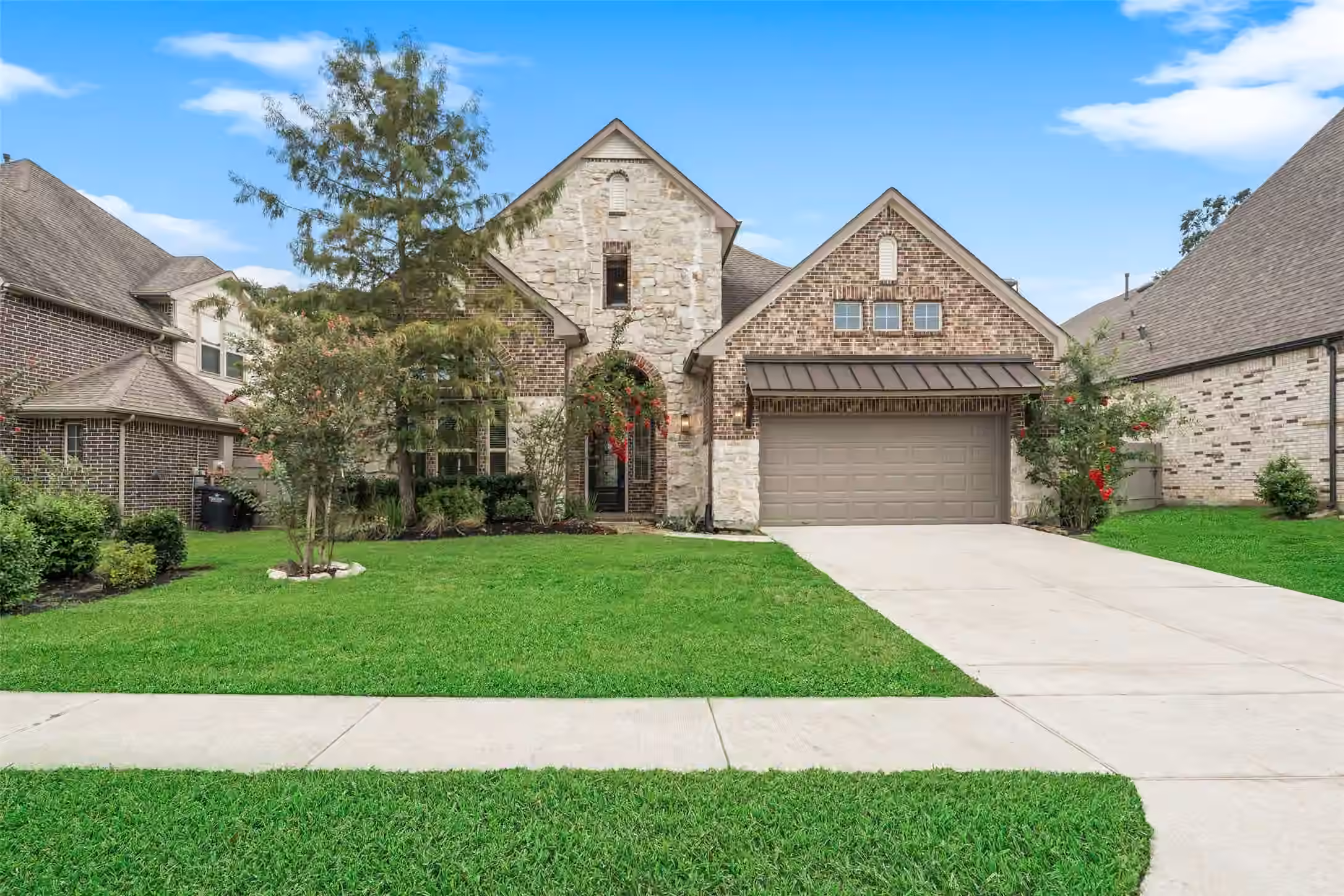 Photo 3 of 17480 Chestnut Cove Dr, Conroe, TX