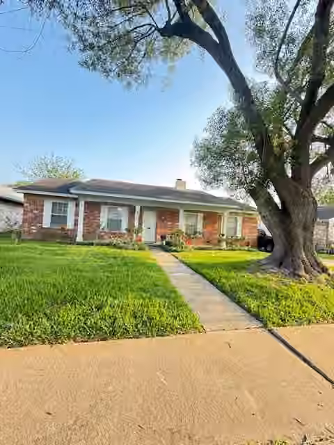 Photo 3 of 9419 Mcafee Drive, Houston, TX