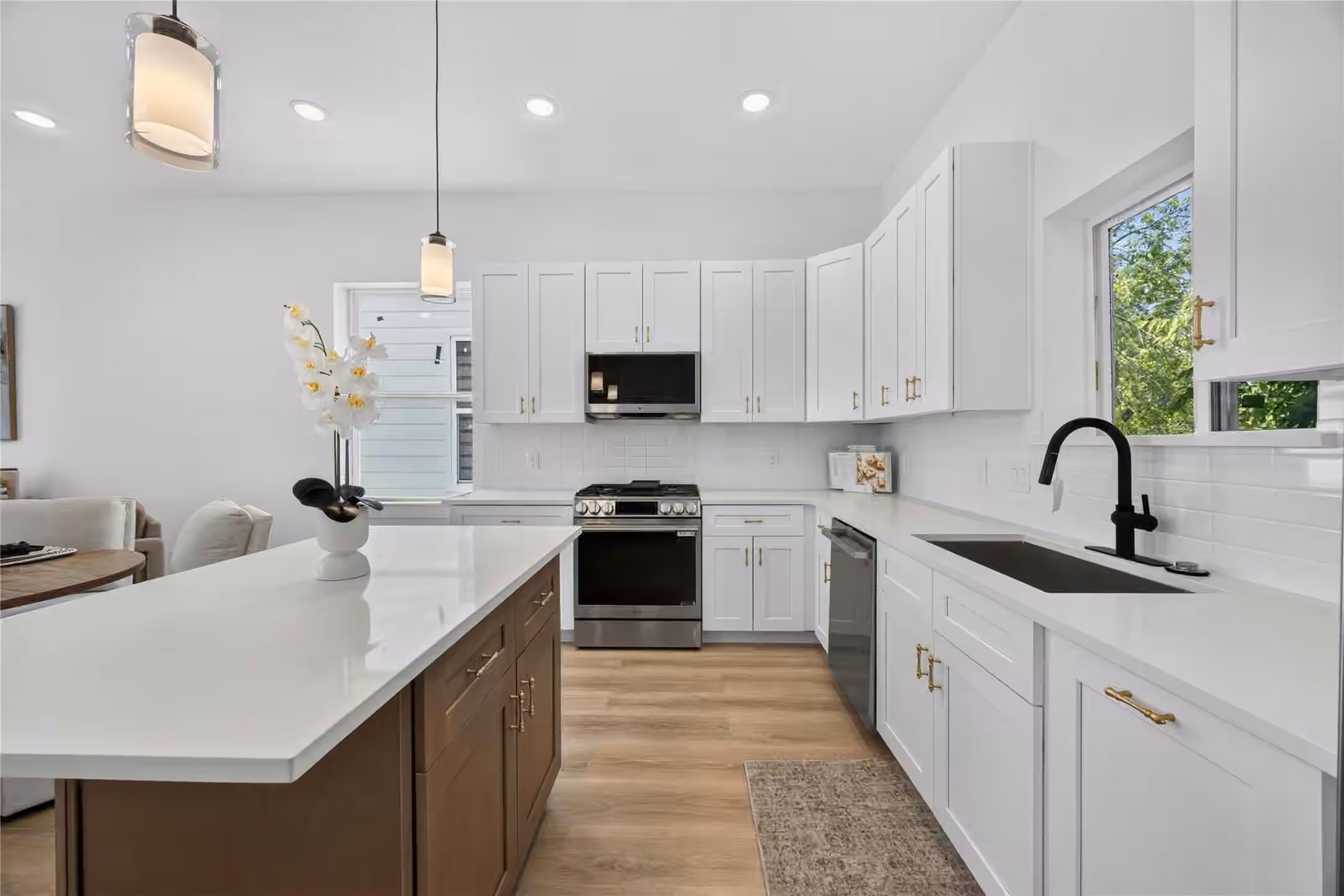 Photo 6 of 316 Walthall D, Houston, TX