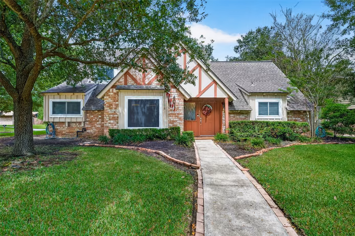 Photo of 4027 Shady Springs Drive, Seabrook, TX 77586