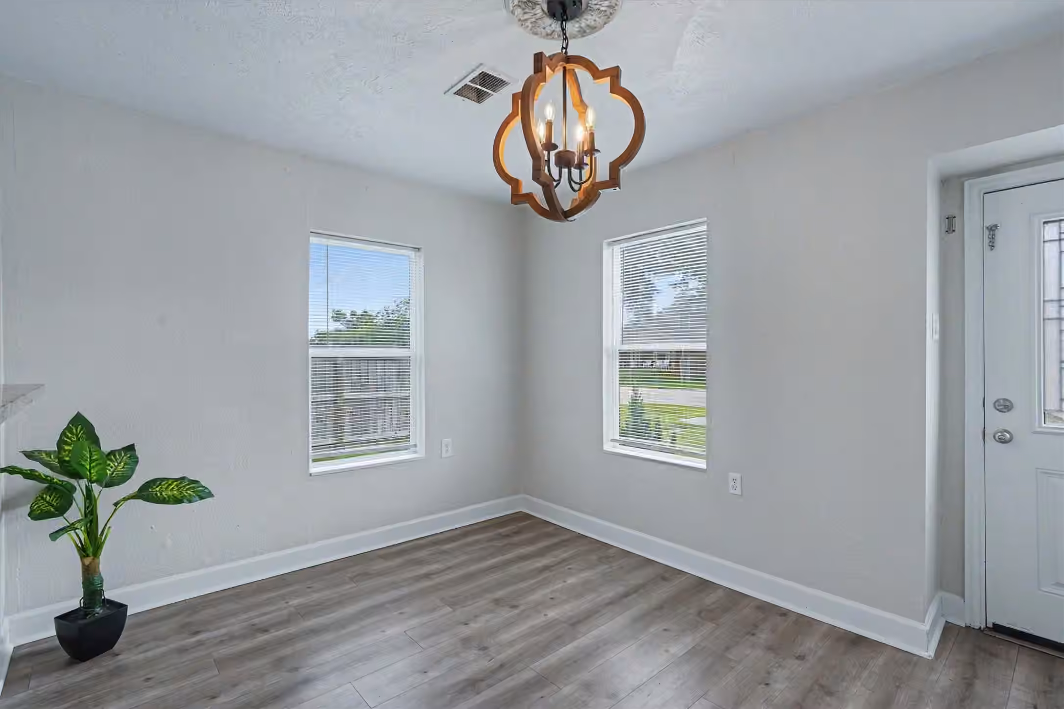 Photo 5 of 2523 7th Avenue N, Texas City, TX