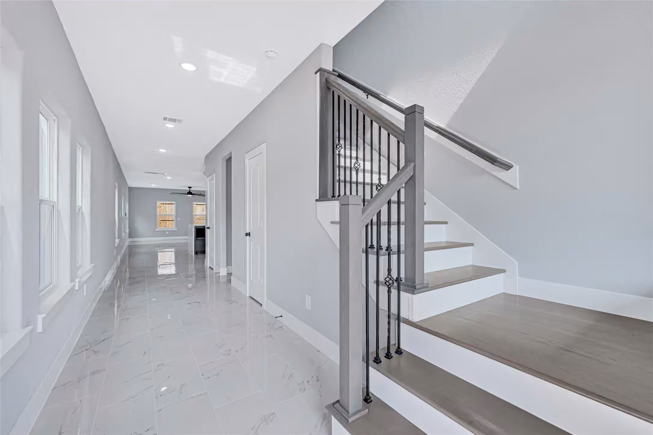 Photo 4 of 4802 Tracemeadow Drive, Houston, TX