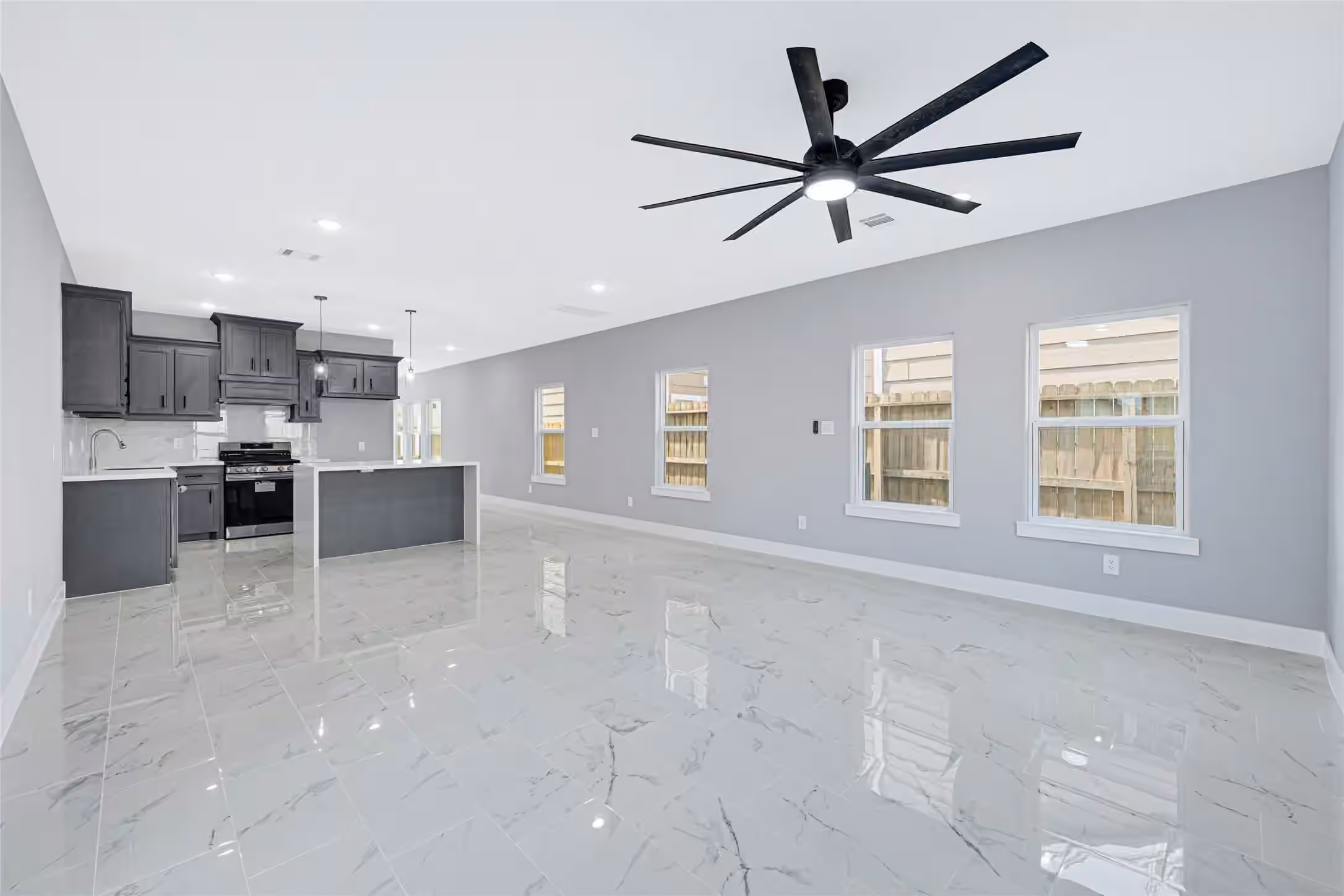 Photo 6 of 4802 Tracemeadow Drive, Houston, TX
