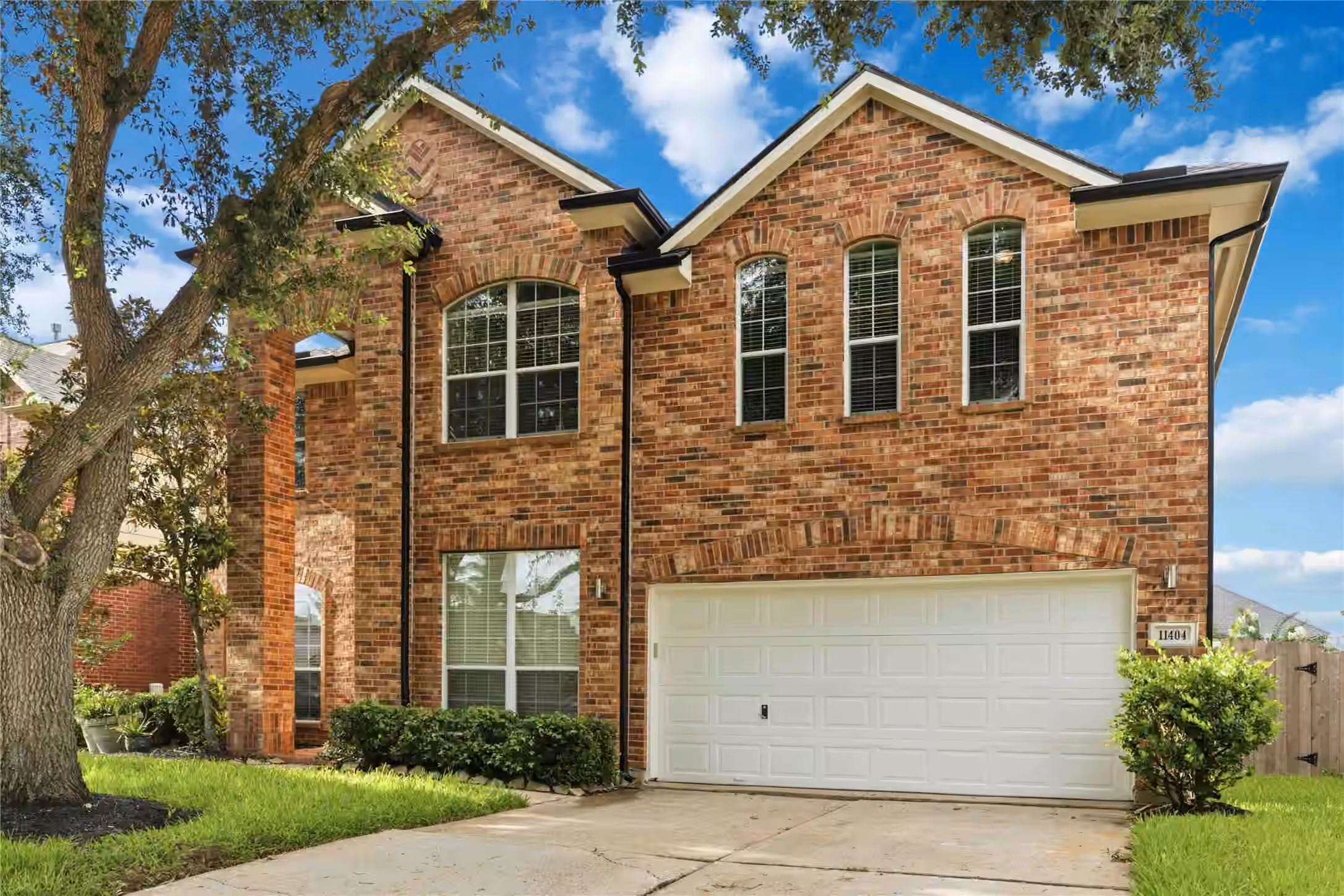 Photo of 11404 Summit Bay Drive, Pearland, TX