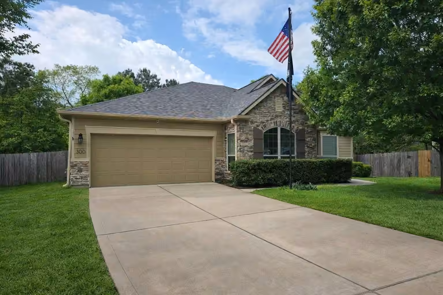 Photo of 300 Pine Mist Lane, Conroe, TX 77304