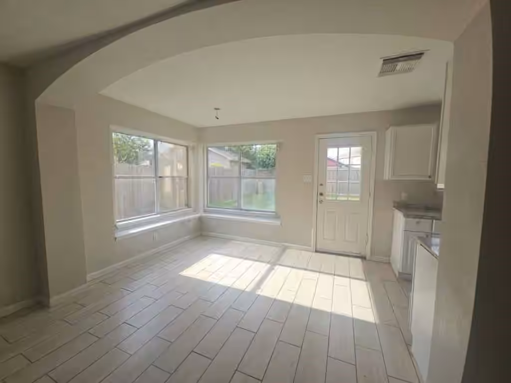 Photo 5 of 12226 Greensbrook Forest Drive, Houston, TX