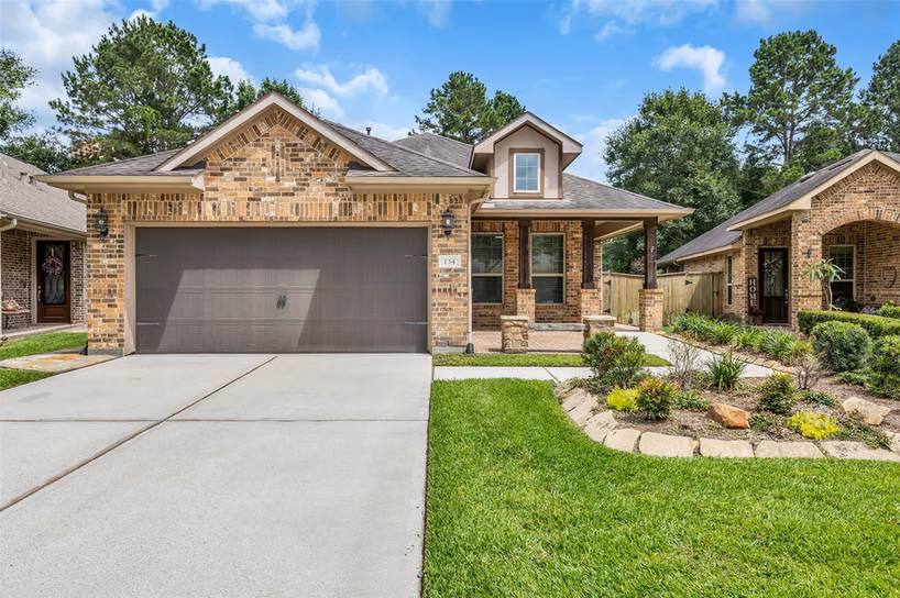Photo of 134 Verbena Way, Montgomery, TX 77316