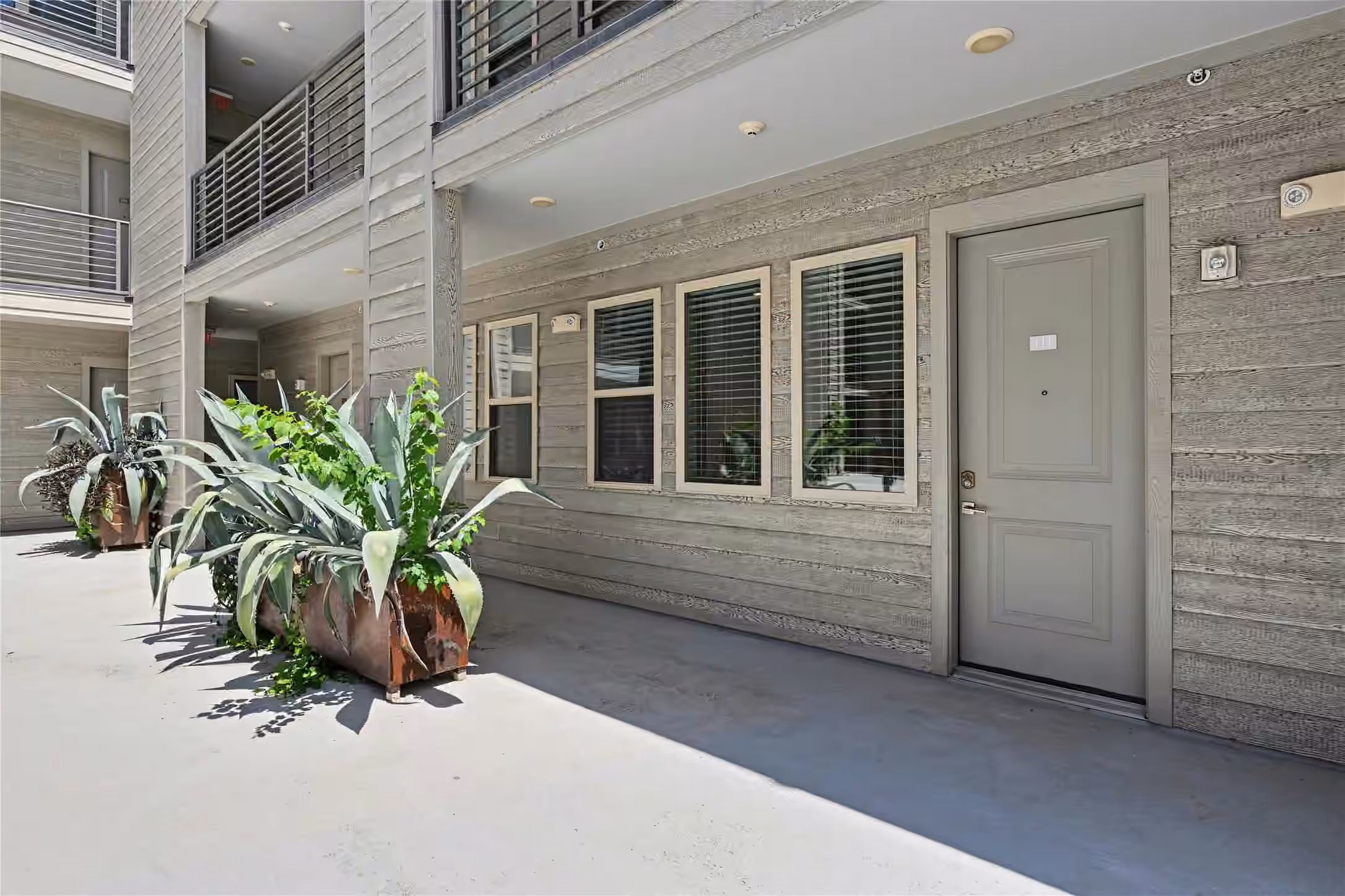 Photo 7 of 4819 Caroline Street 111, Houston, TX