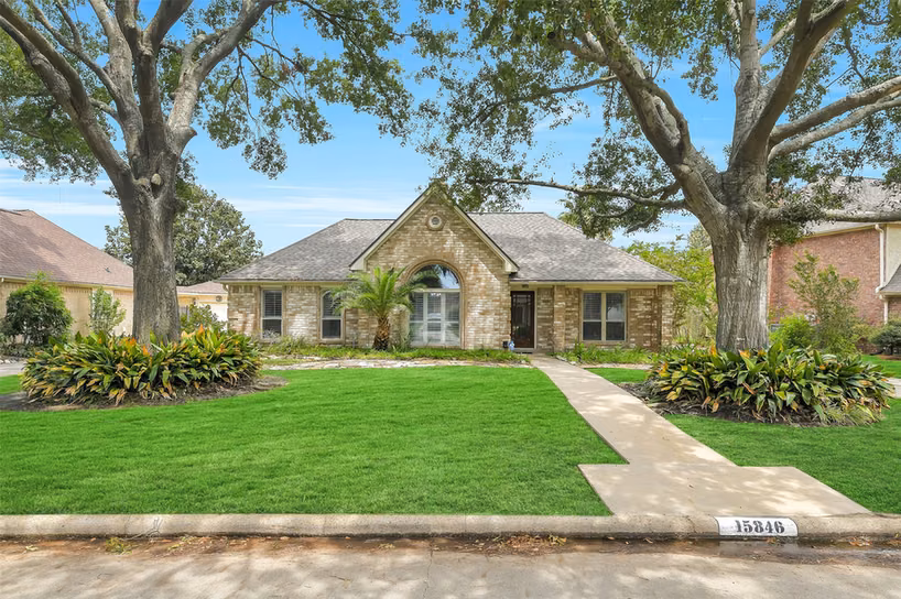 Photo 7 of 15846 Signal Creek Drive, Houston, TX