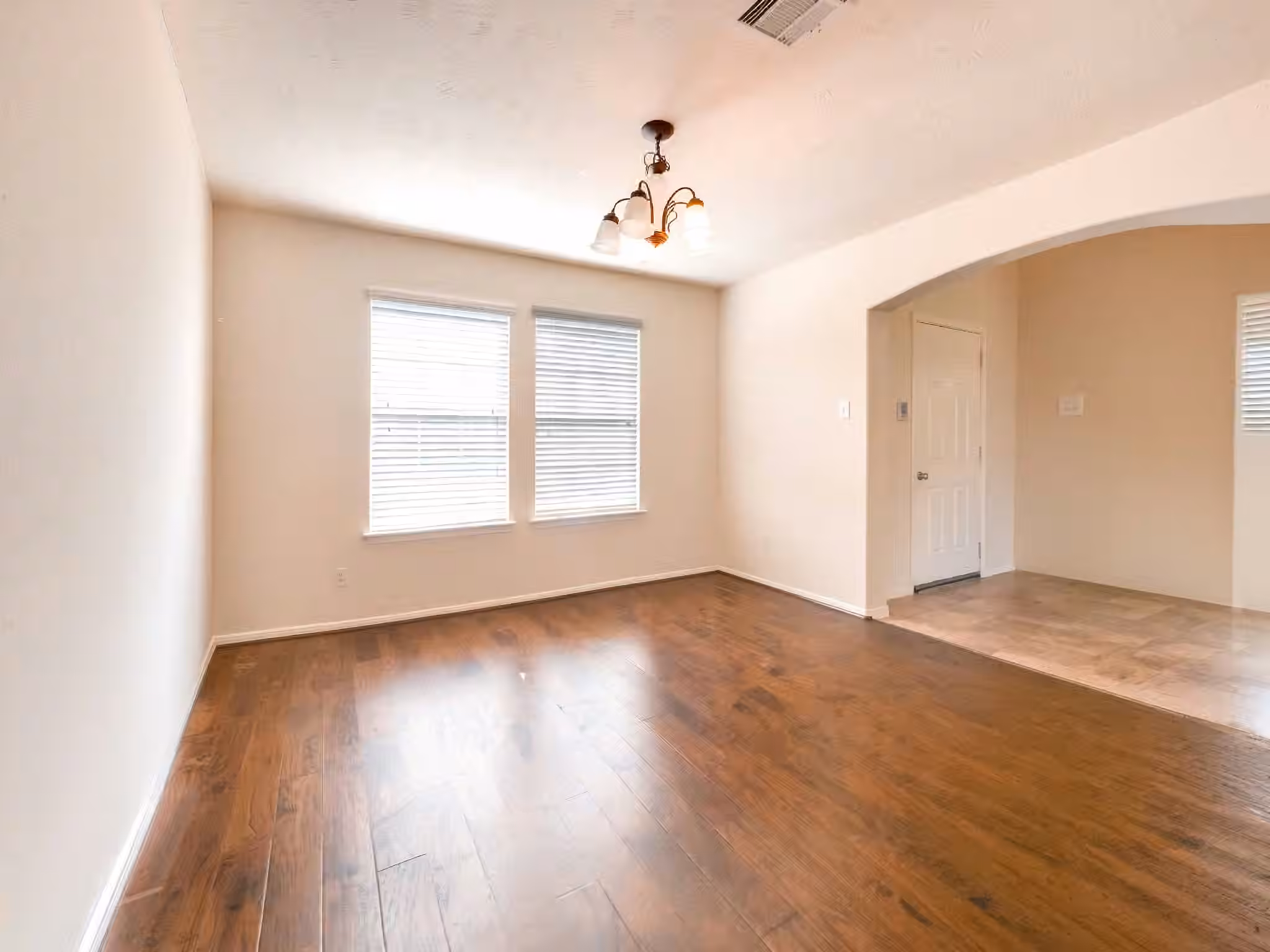 Photo 7 of 22106 Bridgestone Crossing Drive, Spring, TX