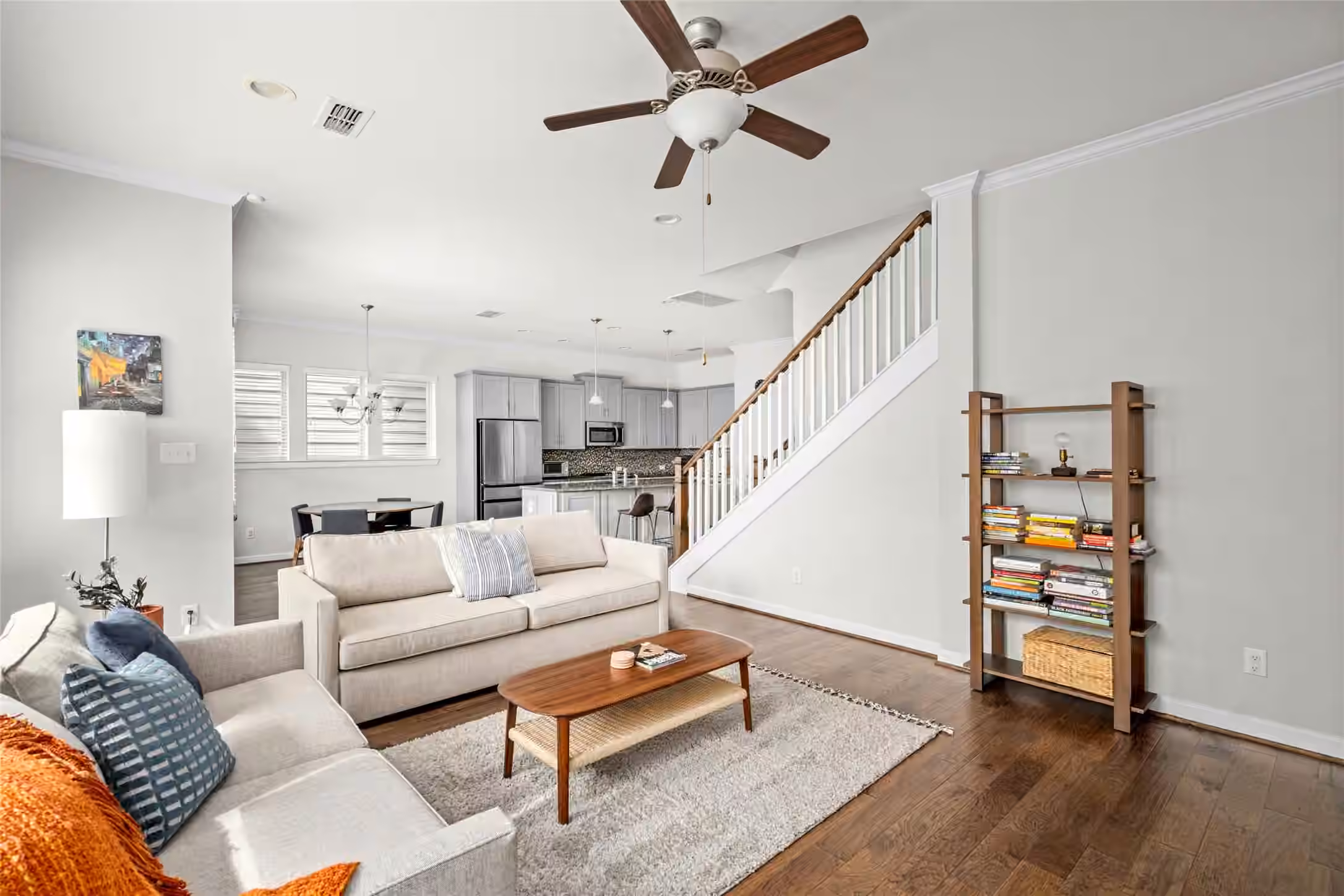 Photo of 8923 Highgate Lane, Houston, TX
