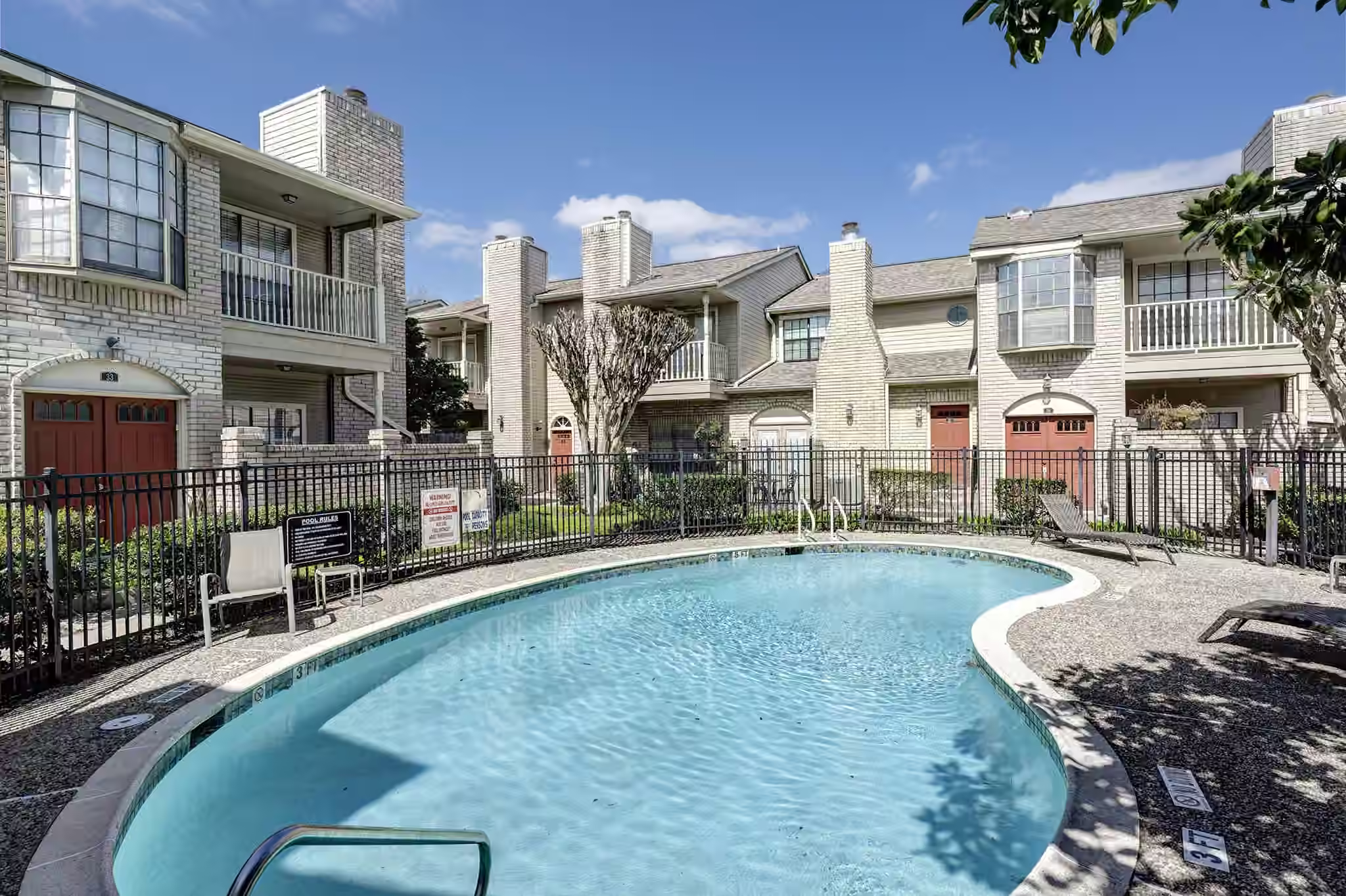 Photo 3 of 7350 Kirby 24, Houston, TX