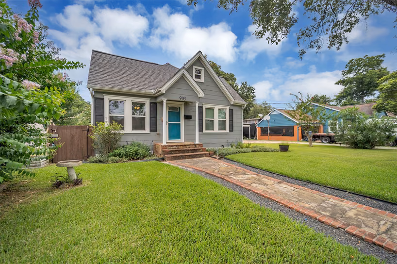 Photo 3 of 903 English Street, Houston, TX
