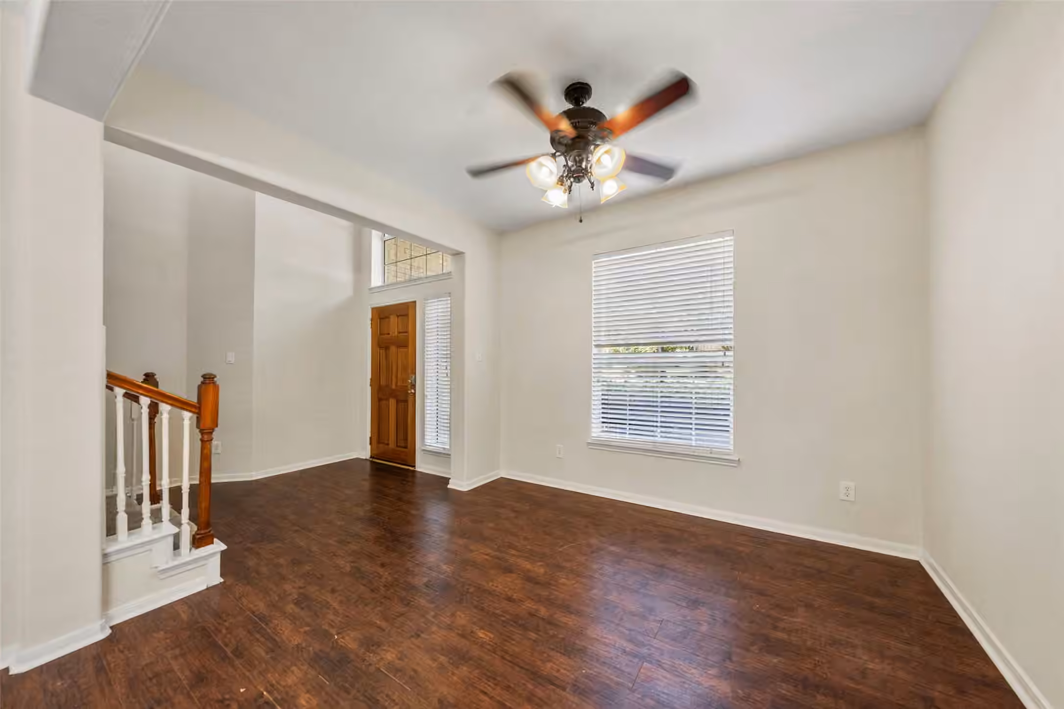 Photo 4 of 12018 Piney Bend Drive, Tomball, TX