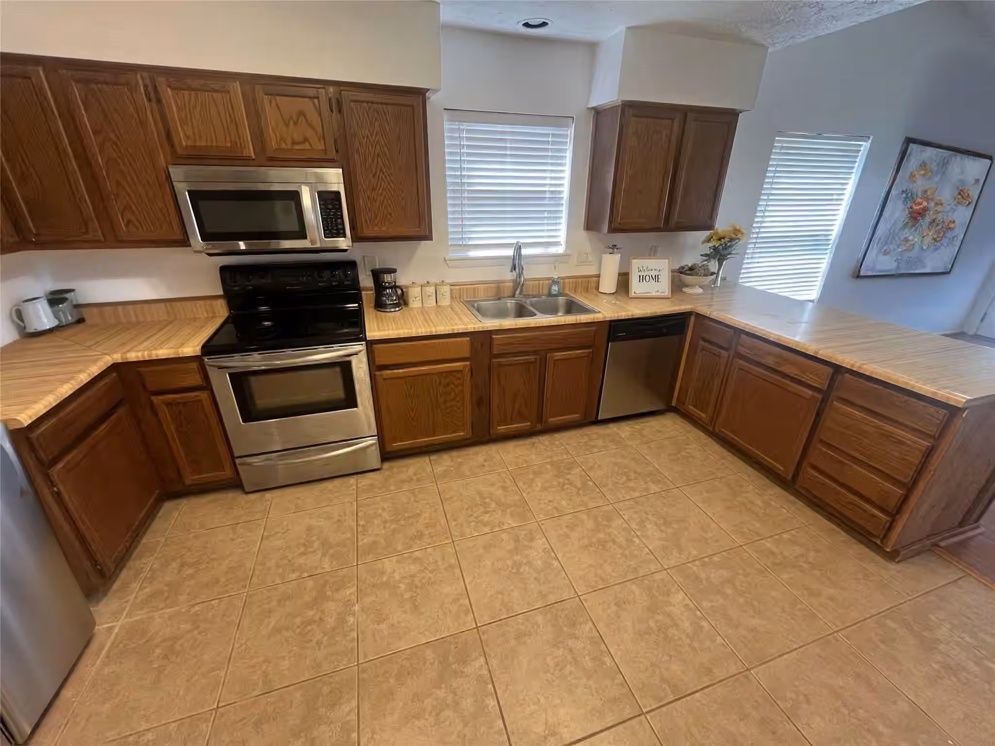 Photo 4 of 13930 Old Village Lane, Sugar Land, TX