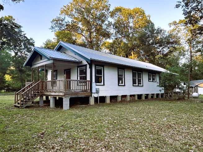 Photo 2 of 877 County Road 6474 Ashley Drive, Dayton, TX