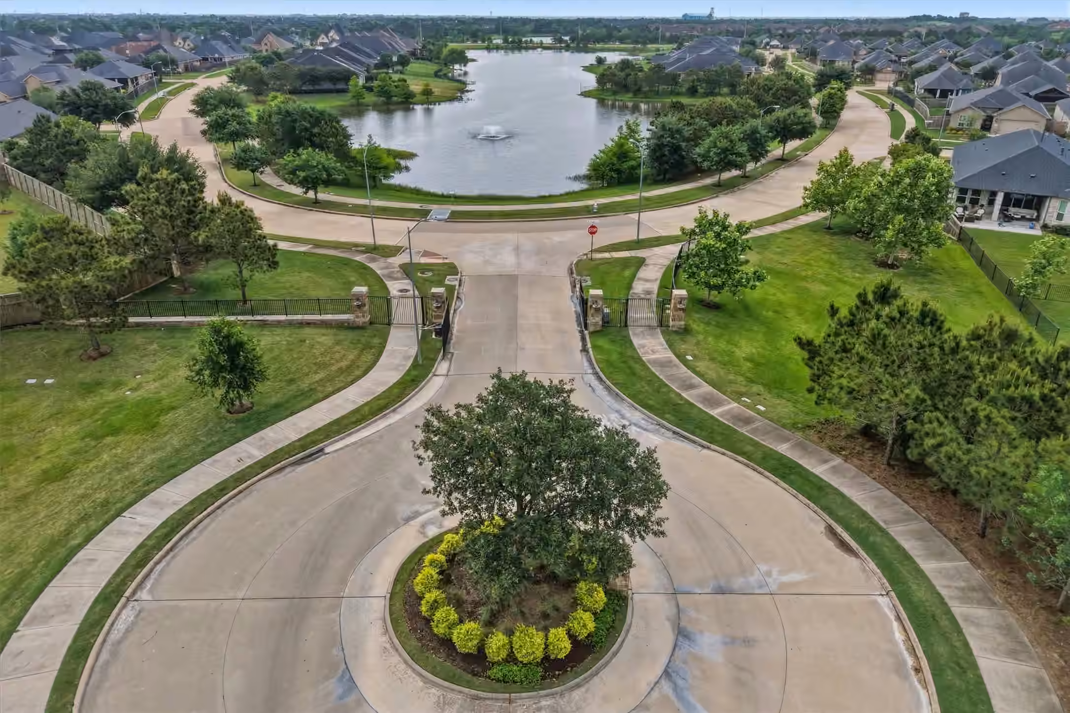 Photo 4 of 5803 Pedernales Bend Lane, Fulshear, TX