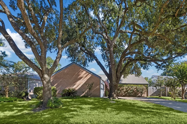 Photo of 11510 Overbrook Lane, Houston, TX 77077