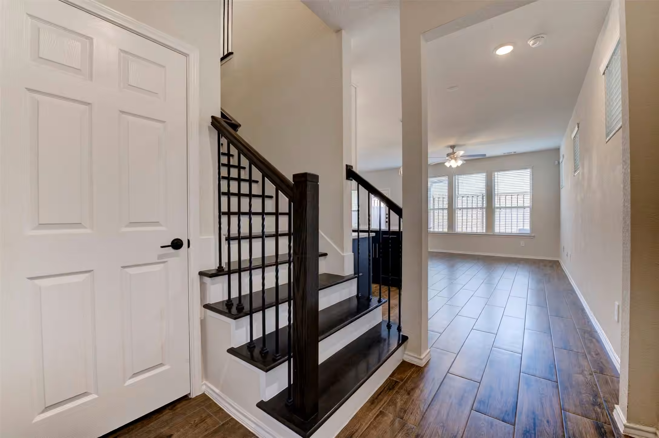 Photo 6 of 10504 Marston Vineyard Drive, Houston, TX
