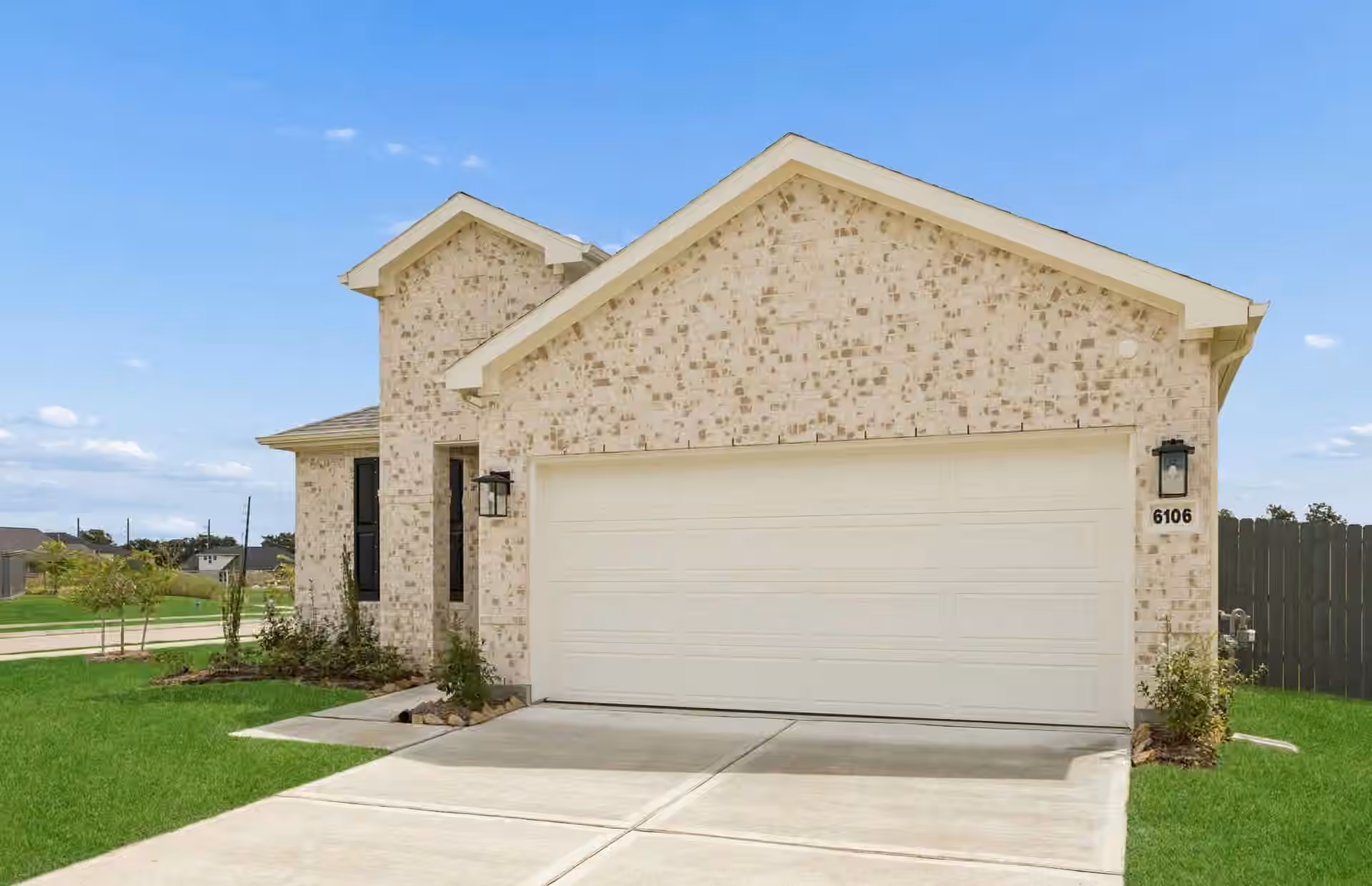 Photo 2 of 6106 Bayou Birch Lane, Baytown, TX
