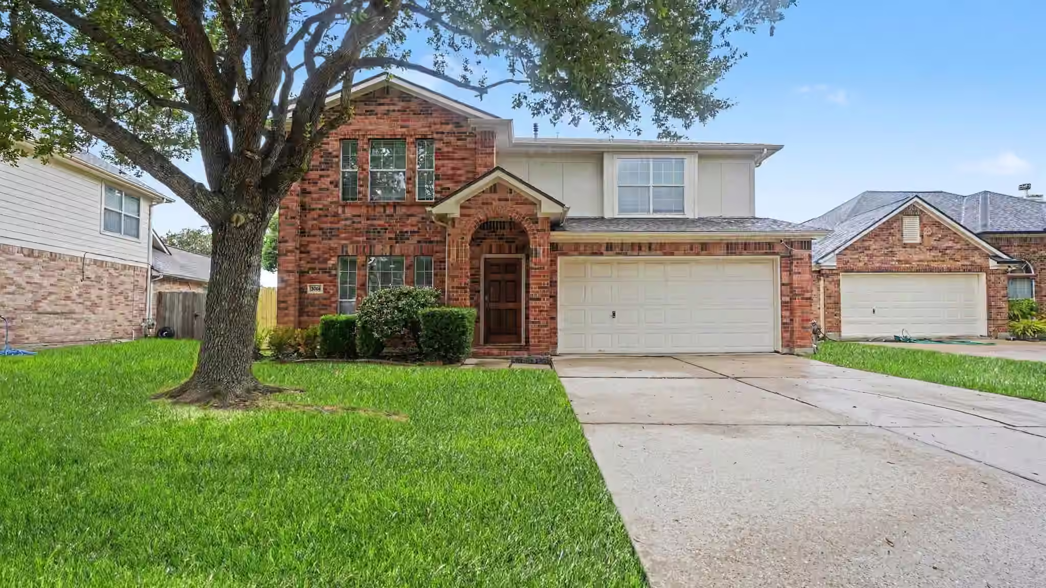 Photo 3 of 3014 Misty Isle Court, Dickinson, TX