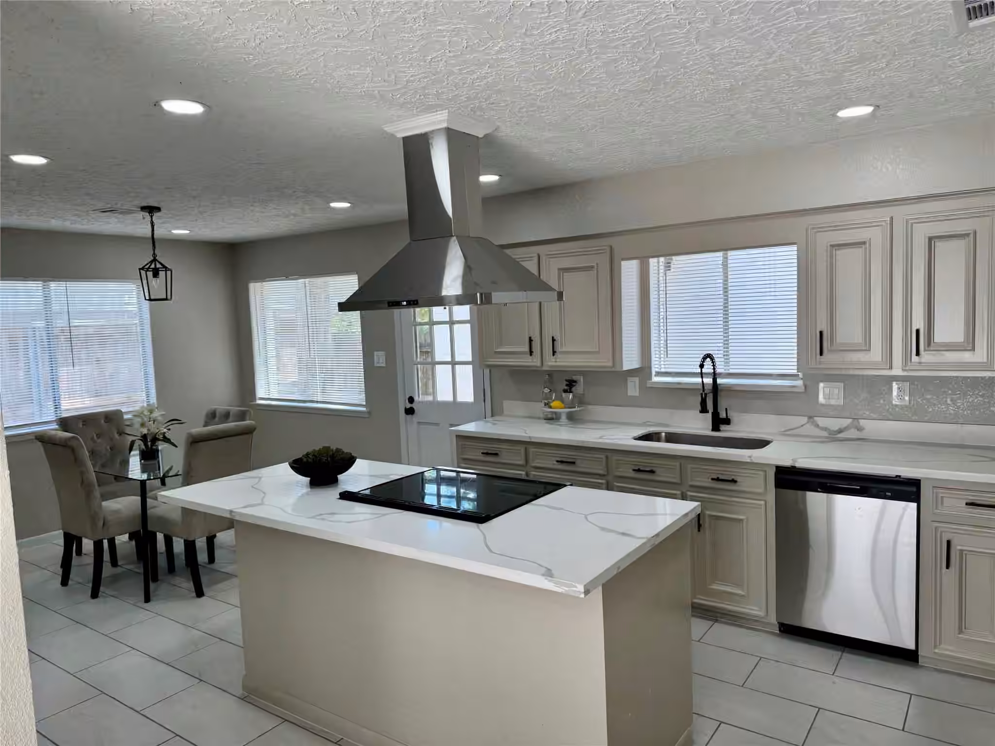 Photo 7 of 4231 Meadowbank Drive, Seabrook, TX