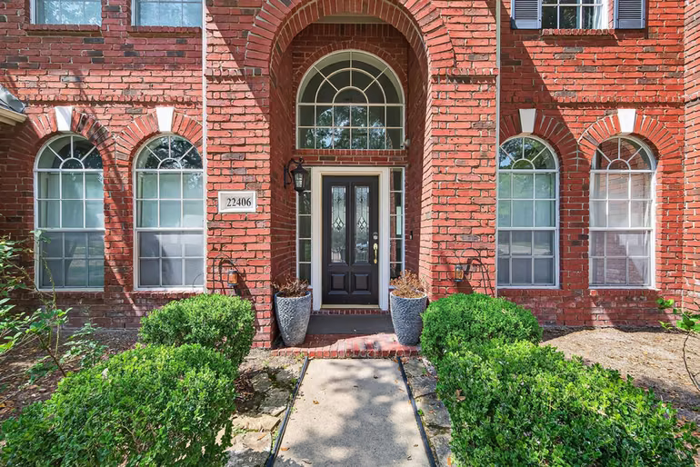 Photo 5 of 22406 Piper Terrace Lane, Katy, TX