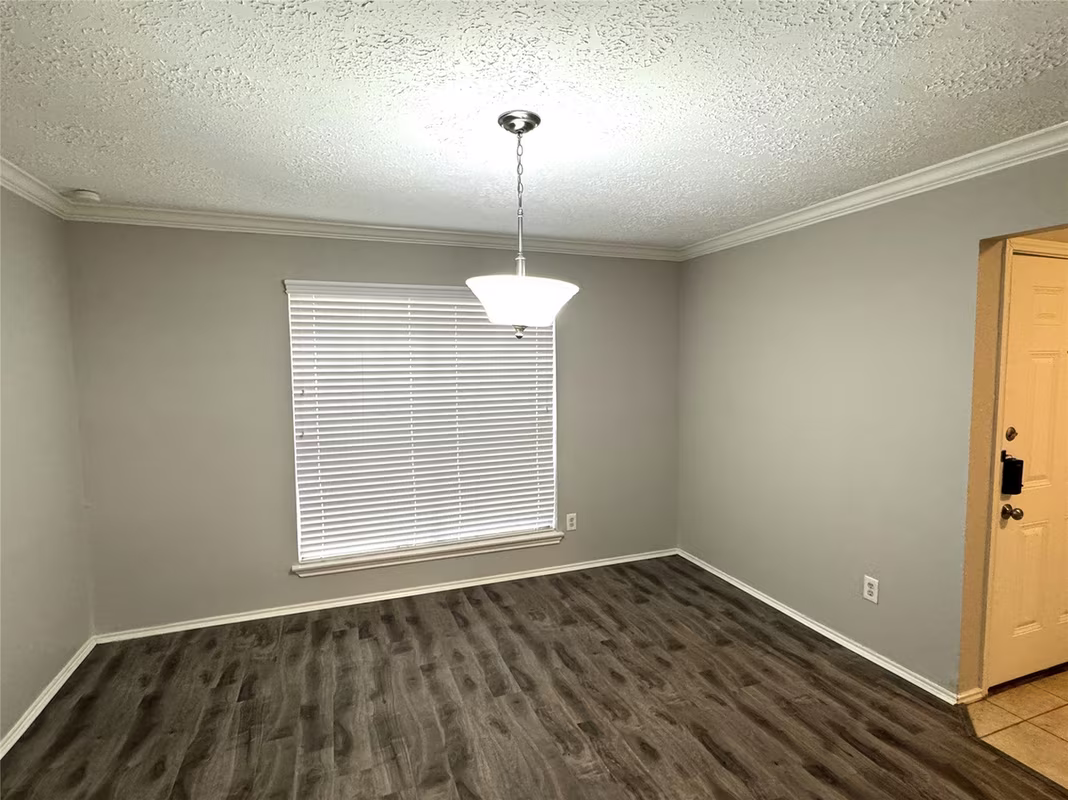 Photo 3 of 11915 Fallbrook Drive, Houston, TX
