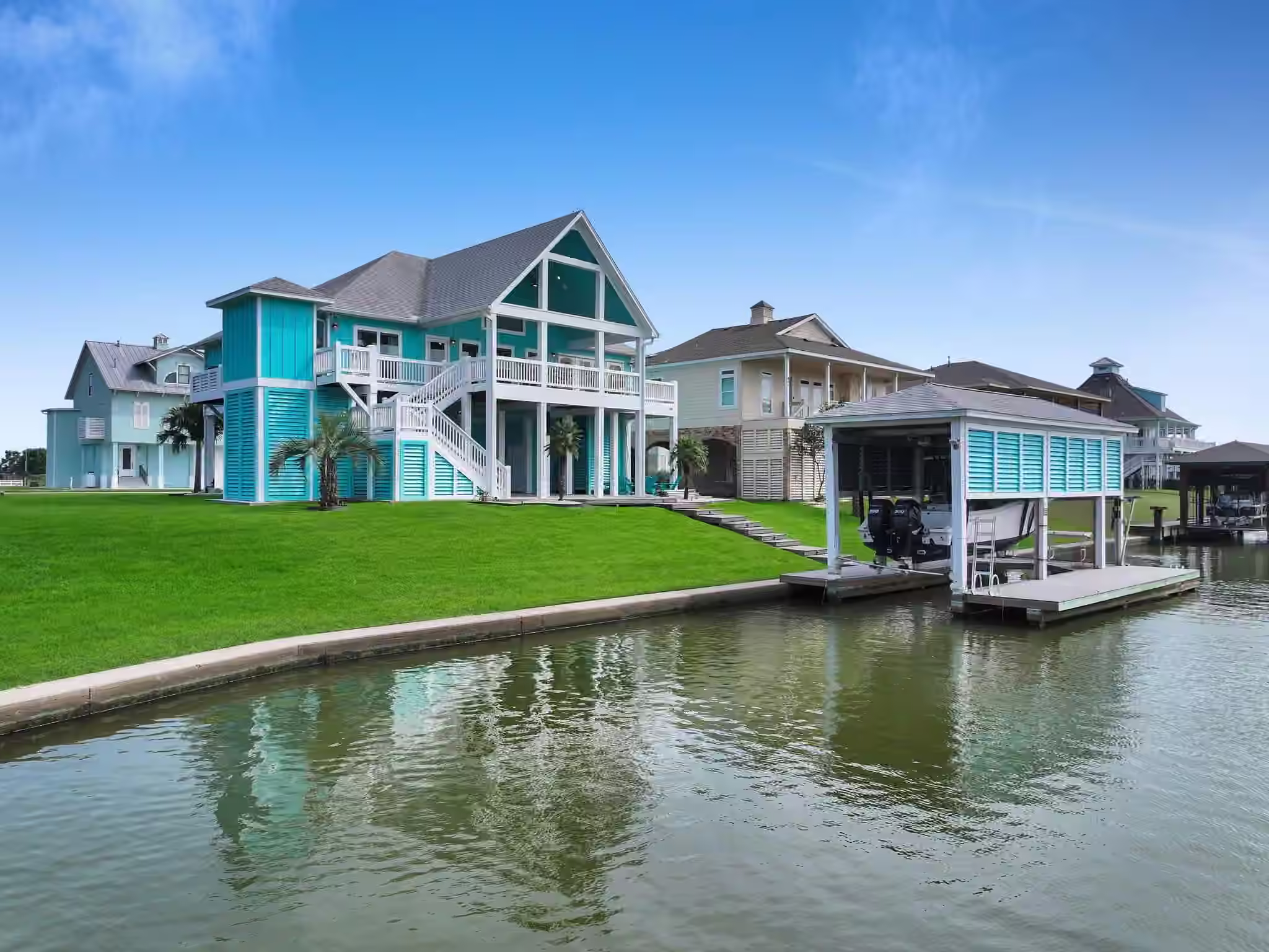 Photo of 2005 & 2009 Laguna Harbor Cove Boulevard, Port Bolivar, TX