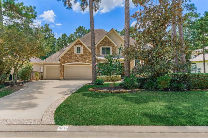 Photo of 94 E Bracebridge Circle, The Woodlands, TX 77382