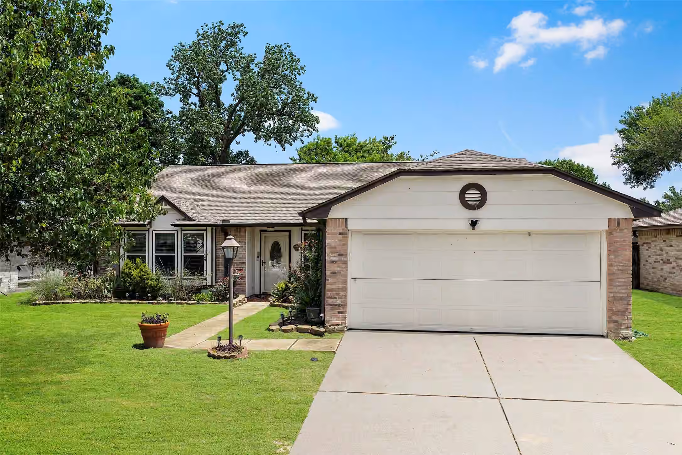 Photo 2 of 16730 Summer Dawn Lane, Houston, TX