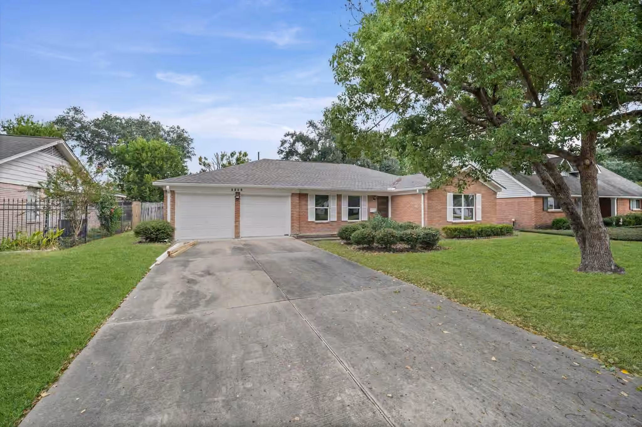 Photo 3 of 9506 Winsome Lane, Houston, TX