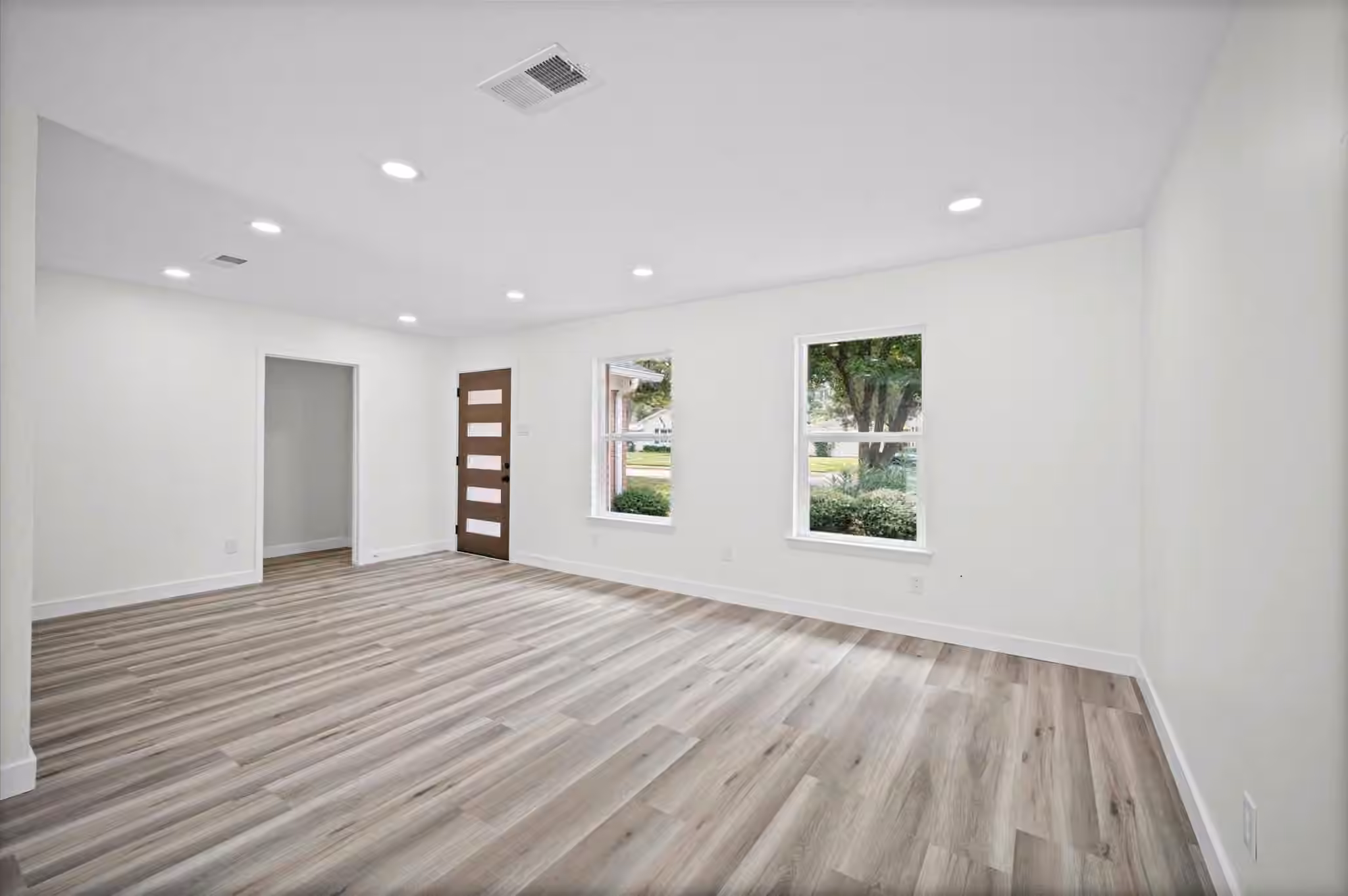 Photo 6 of 9506 Winsome Lane, Houston, TX