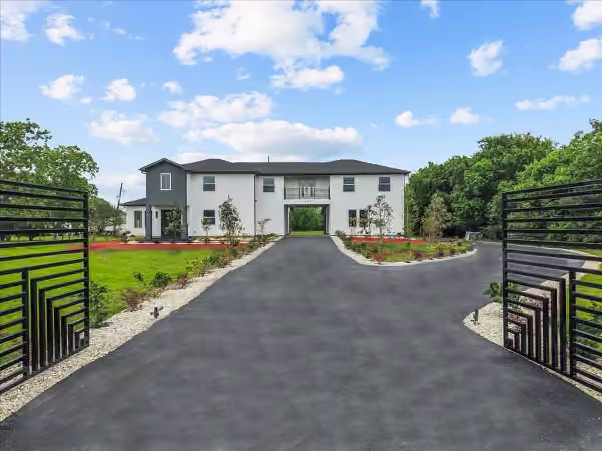 Photo of 3237 Harkey Road, Pearland, TX 77584
