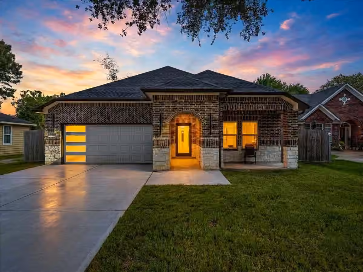 Photo of 8309 Holiday Lane, Houston, TX 77075