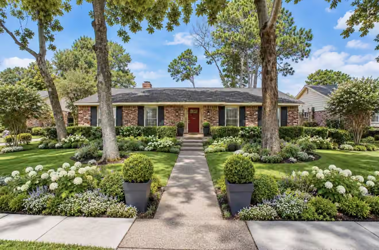 Photo of 10706 Inwood Drive, Houston, TX 77042