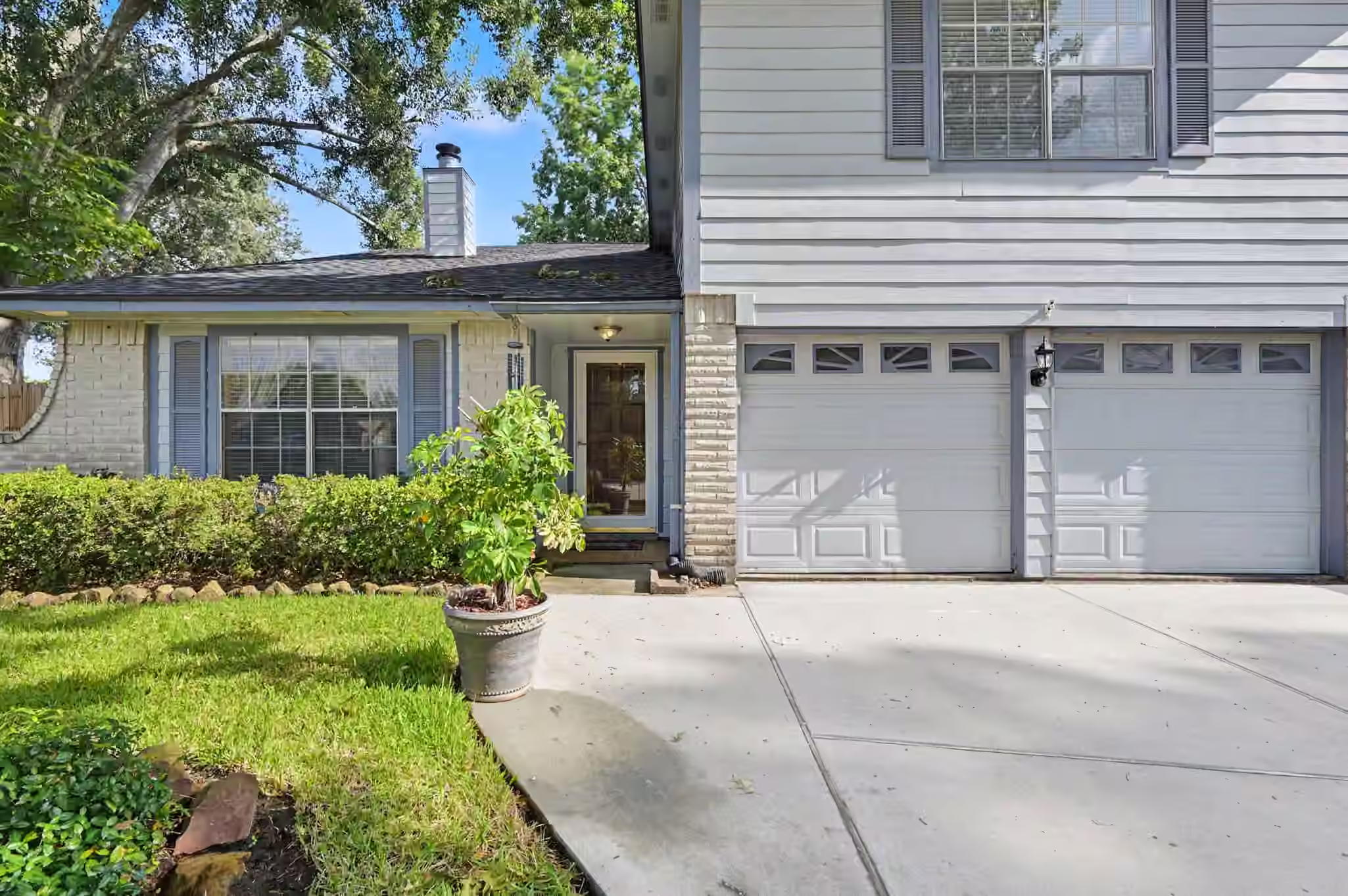 Photo 3 of 4926 Edinston Place, Spring, TX