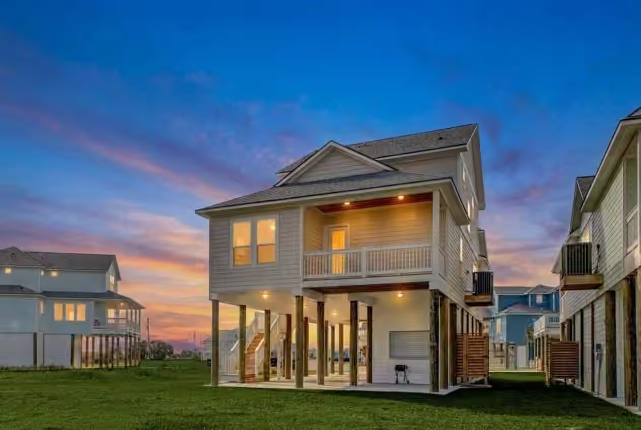 Photo 3 of 4010 Miramar Court, Galveston, TX