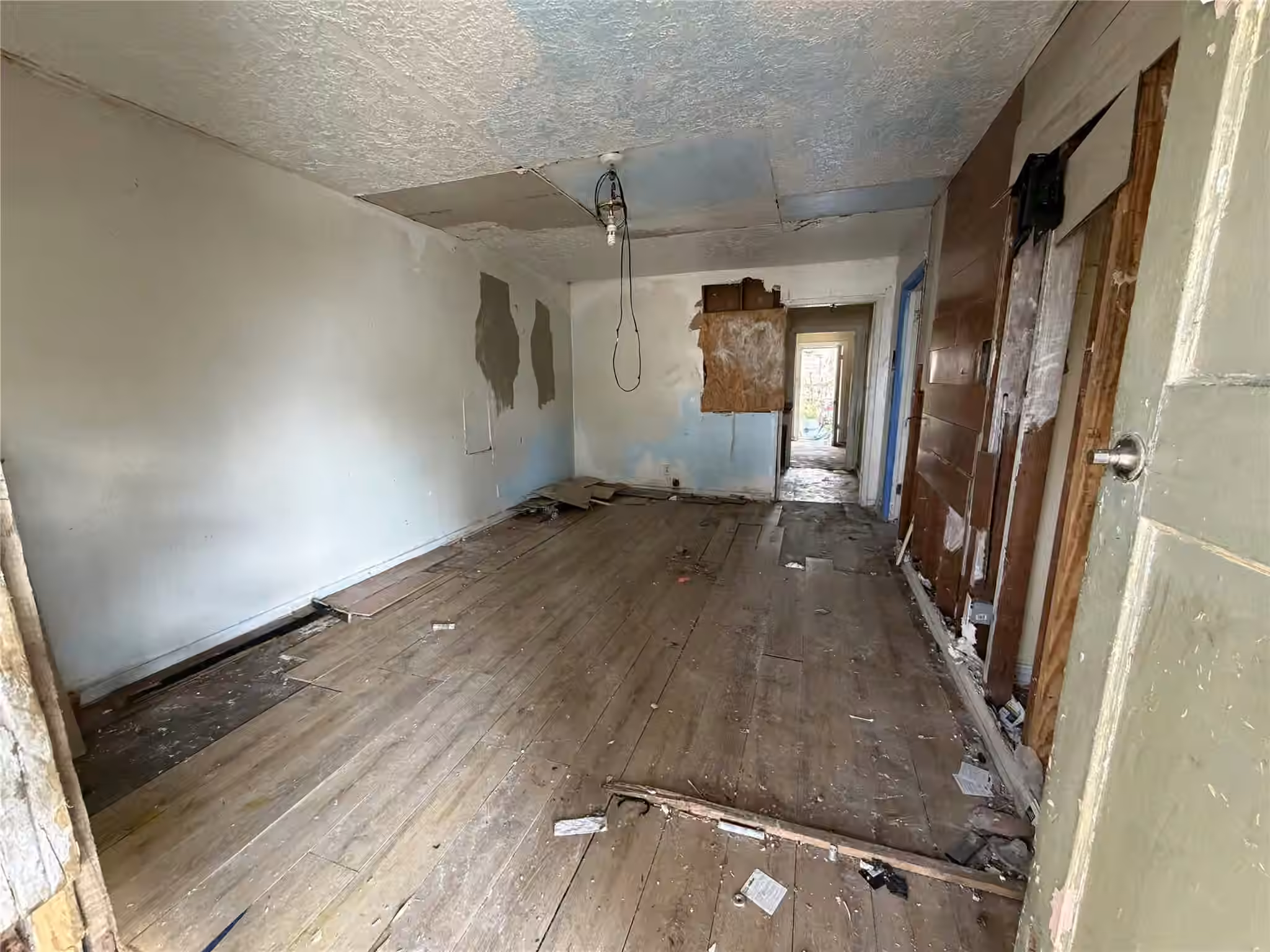 Photo 3 of 6135 Sidney Street, Houston, TX